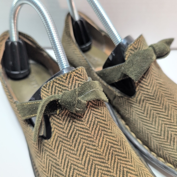 BORN Herrigbone Leather Velvet Suede Slip On Flats Women's 7.5 - Picture 2 of 9